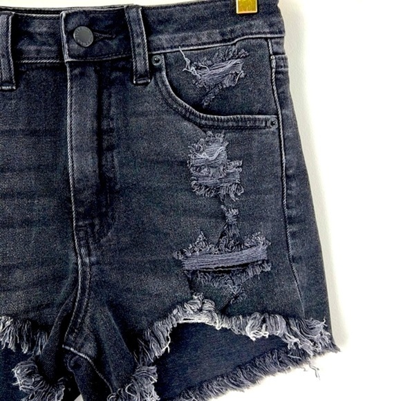 Just USA NWT High Rise Distressed Denim Shorts Size XS - Picture 3 of 7